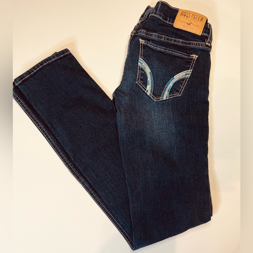 Hollister Social Stretch Jeans ~ Dark Wash ~ Size 0/24